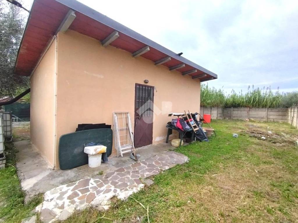 Terreno a Prato in Via Roberto Fioravanti, 19 - Foto 3