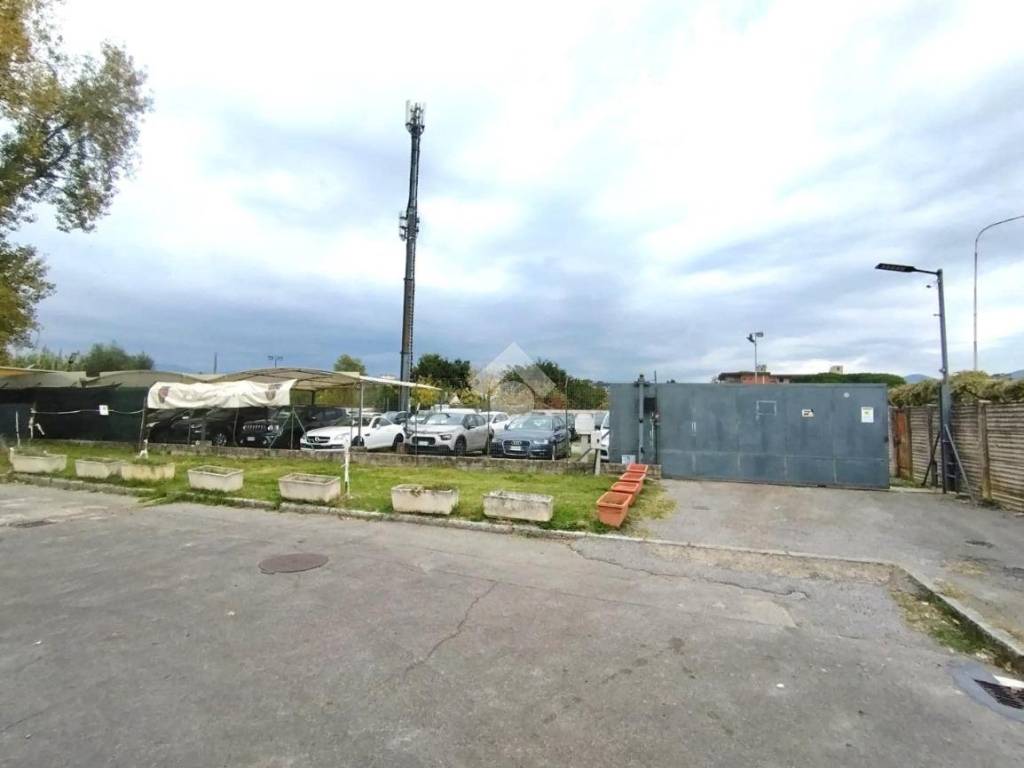 Terreno a Prato in Via Roberto Fioravanti, 19 - Foto 4