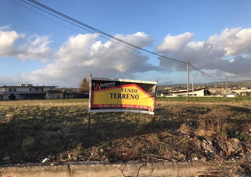 Terreno a Pietrelcina in Pietrelcina - Foto 2