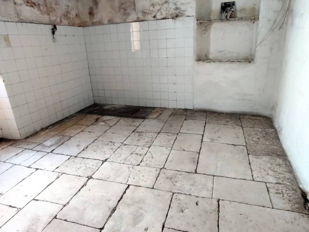 Appartamento a Ceglie messapica in Piazza Plebiscito - Foto 4