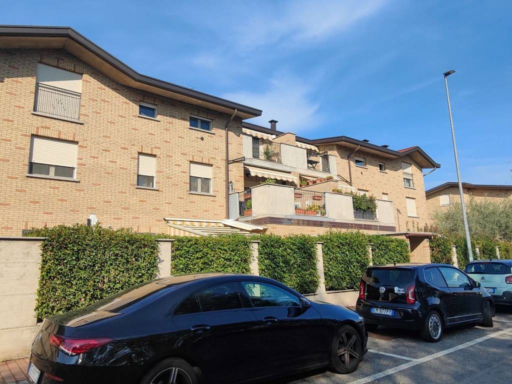 Appartamento a Caronno pertusella in Via Paganini - Foto 3