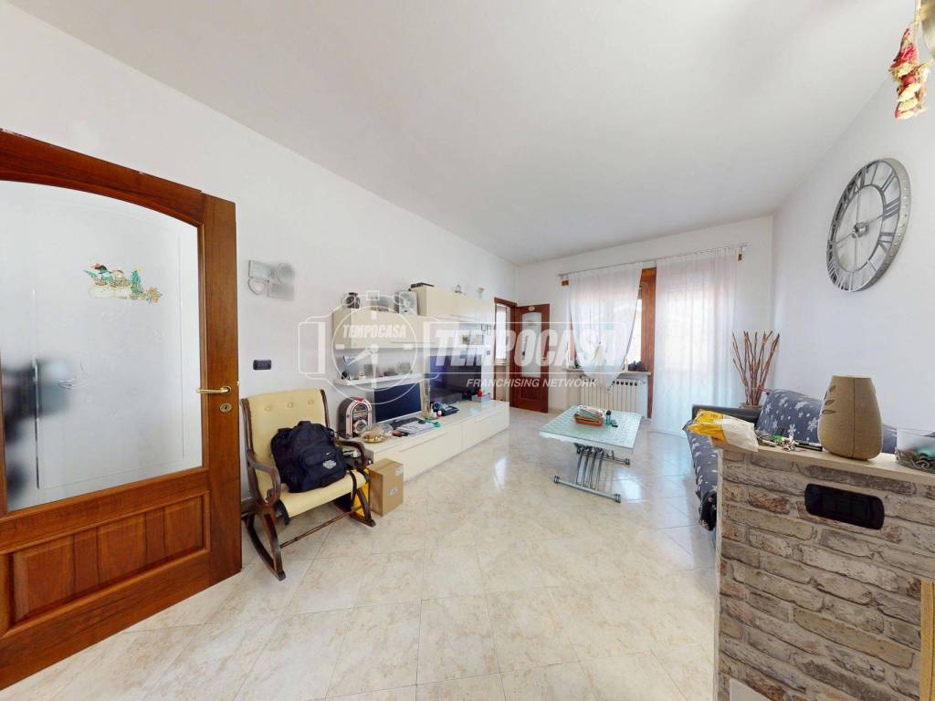 Appartamento a Volpiano in via rovigo 43 - Foto 5