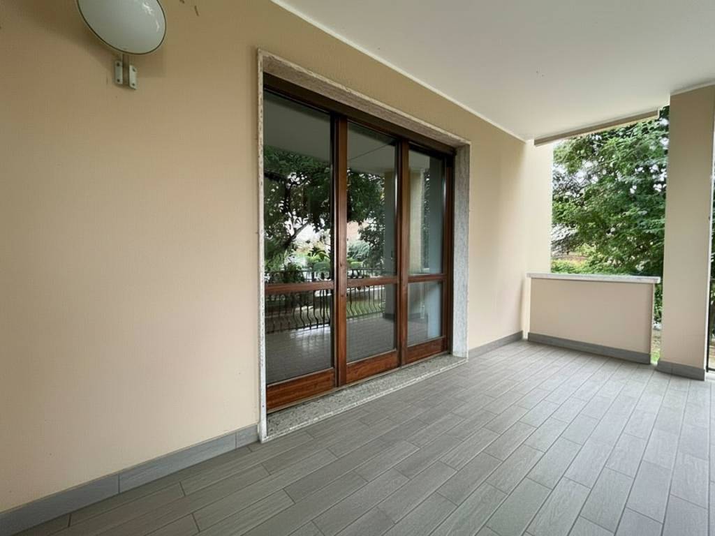 Appartamento a Mozzate in Via Ugo Foscolo, 5 - Foto 4