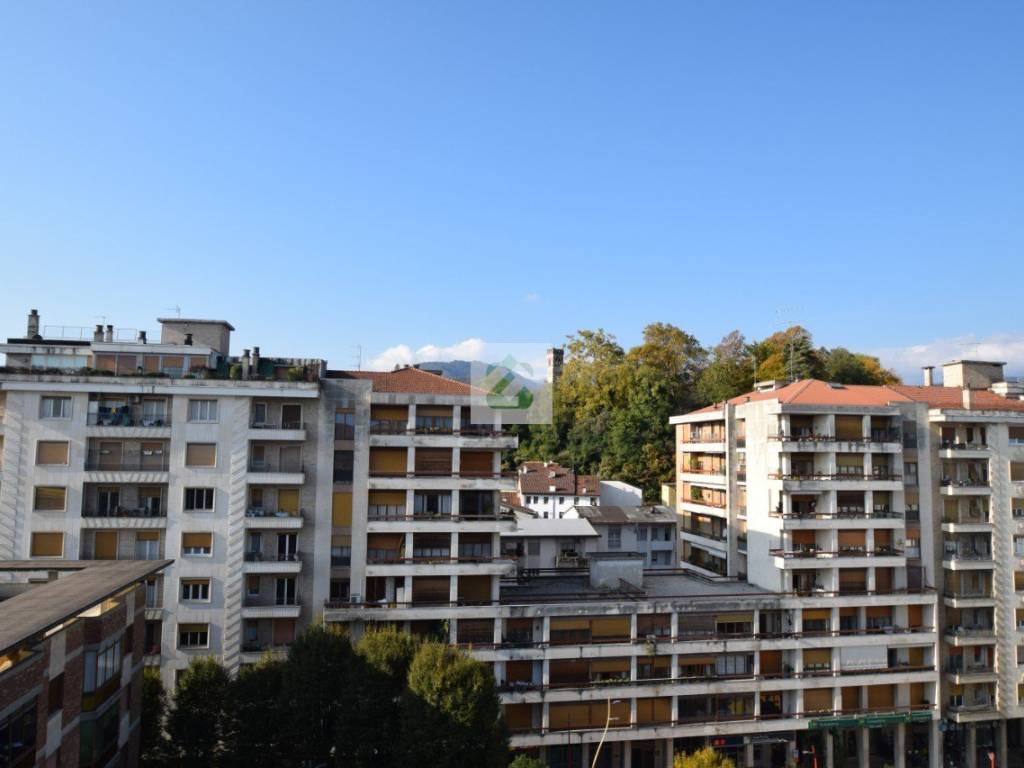 Appartamento a Schio in Piazza A. da Schio, 18 - Foto 2