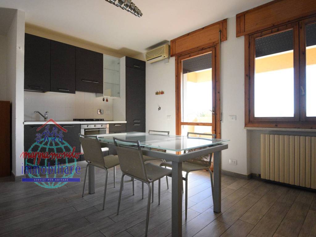 Appartamento a Castello d'argile in VIA XXV APRILE, 17 - Foto 2