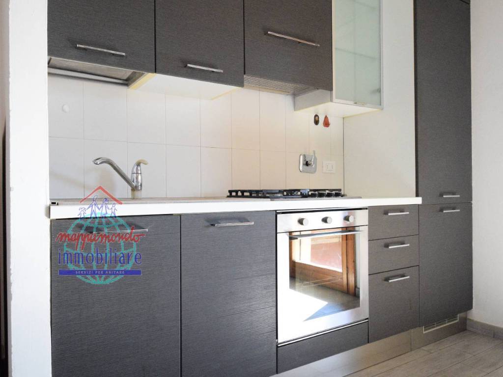 Appartamento a Castello d'argile in VIA XXV APRILE, 17 - Foto 5