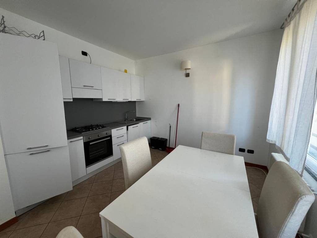 Appartamento a Oggiono in Via al Baravico, 24 - Foto 3