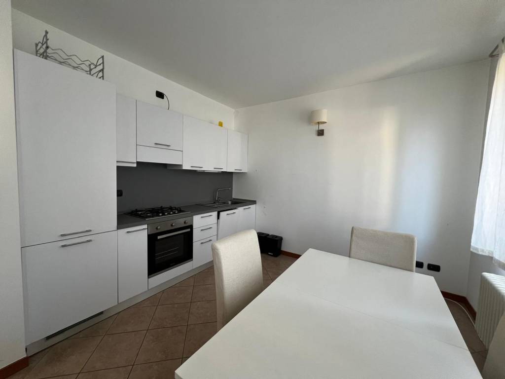 Appartamento a Oggiono in Via al Baravico, 24 - Foto 4