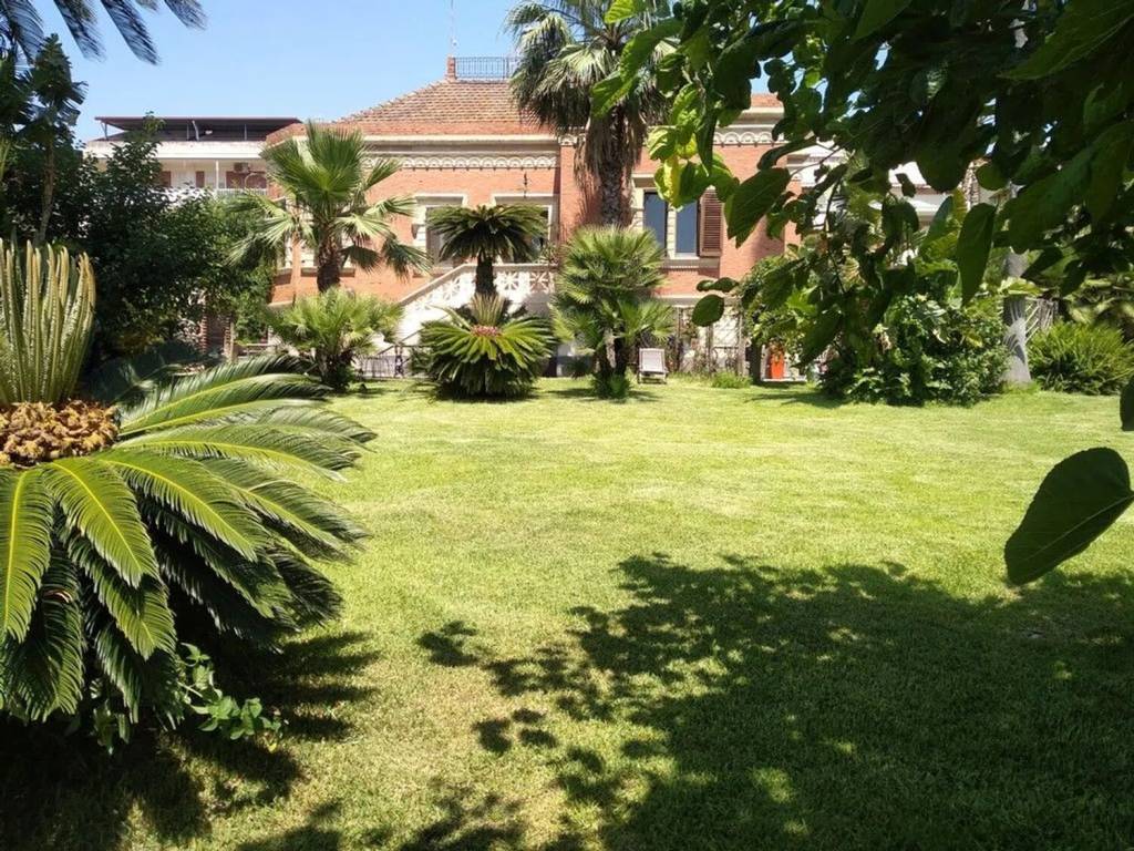 Villa a Santa teresa di riva in Via Roma S.N.C. - Foto 2