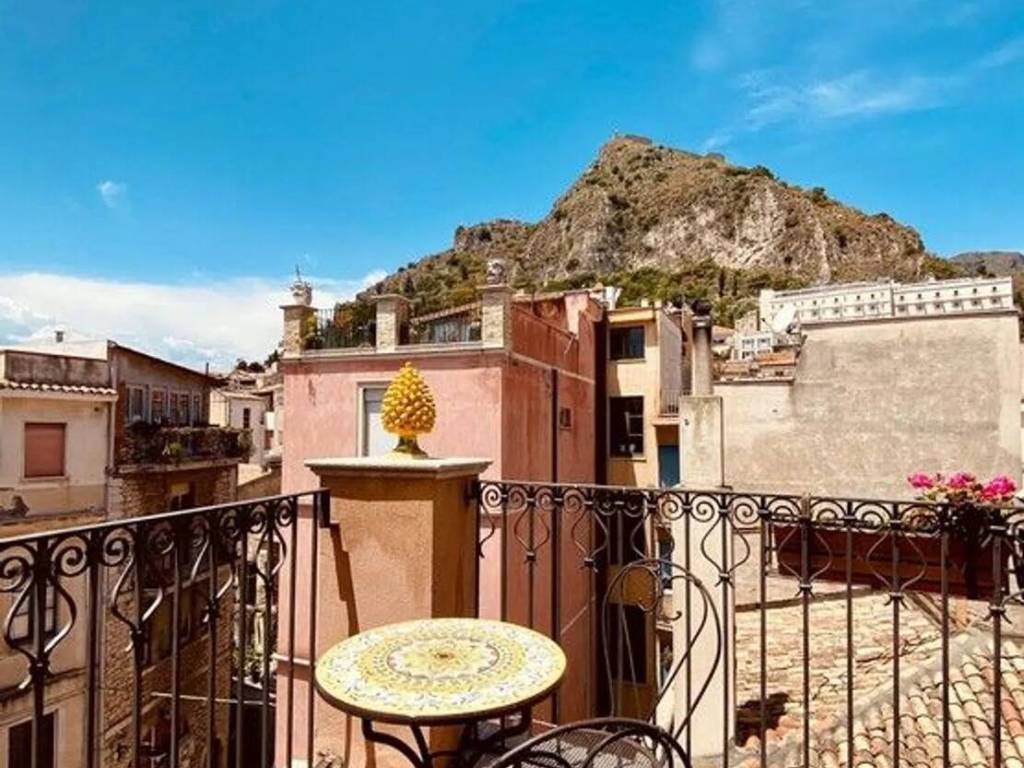Villa a Taormina in Via Di Giovanni - Foto 2