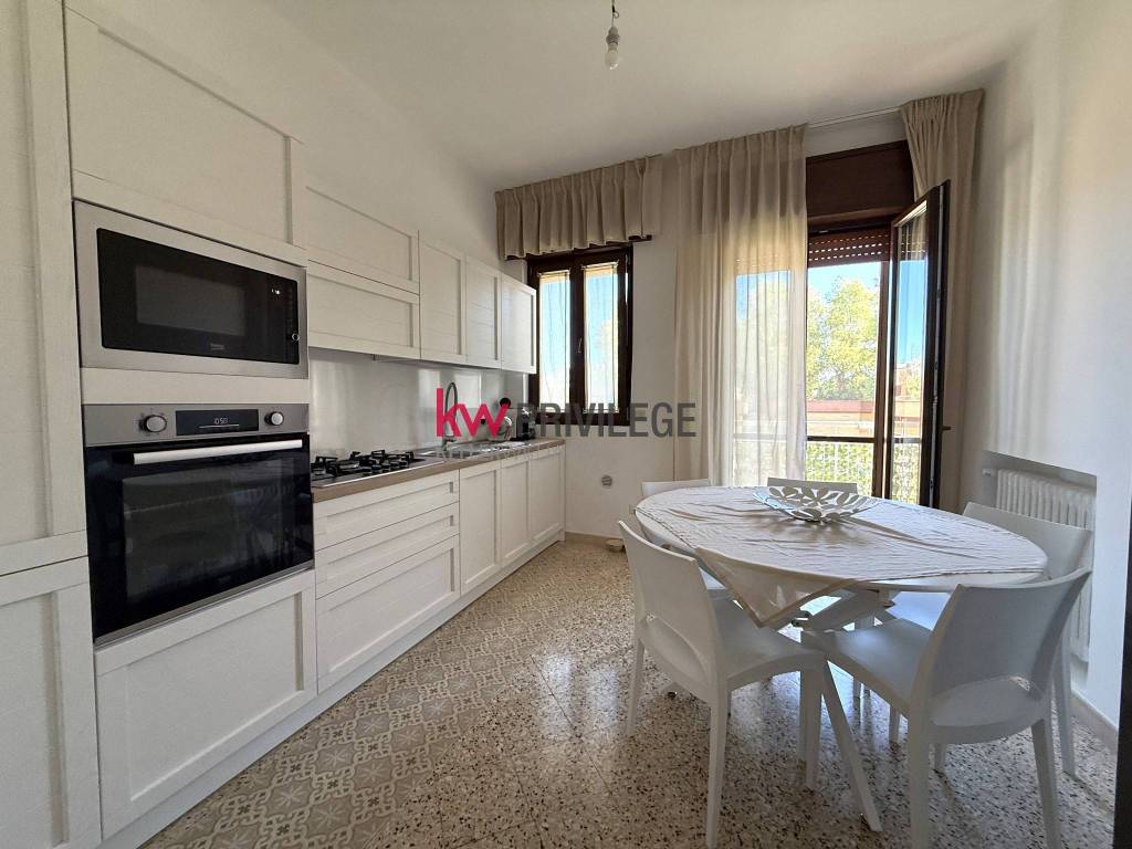 Appartamento a Brindisi in Piazza Alberto Savinio, 2 - Foto 5