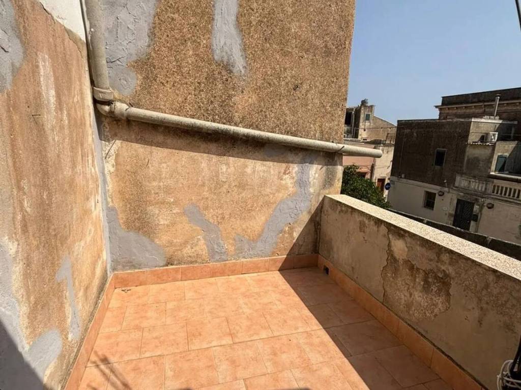 Villa a Noto in Via Domenico Cirillo, 46 - Foto 4