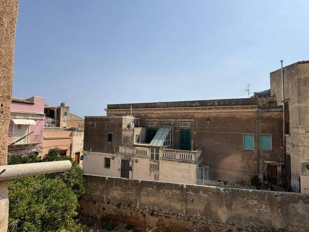 Villa a Noto in Via Domenico Cirillo, 46 - Foto 5