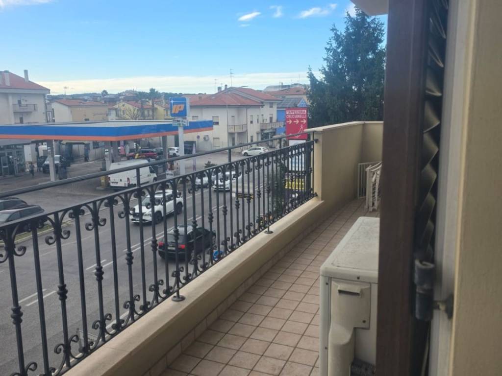 Appartamento a Civitanova marche in Via Martiri di Belfiore, 64 - Foto 5