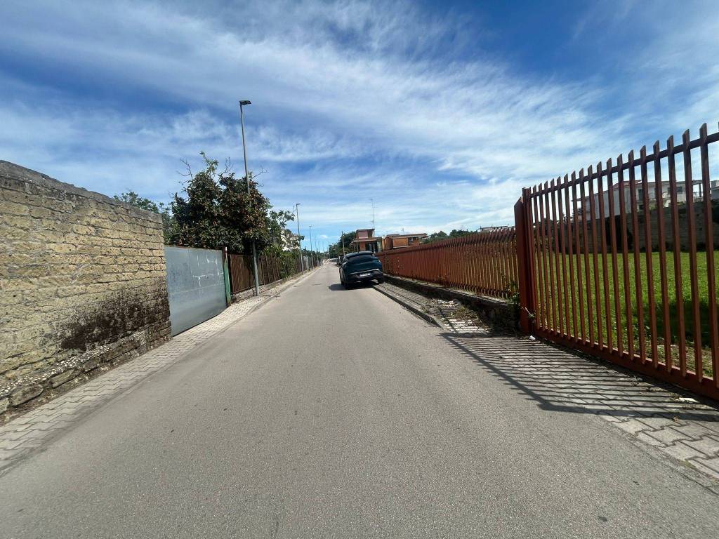 Terreno a Casalnuovo di napoli in Via Ugo Foscolo - Foto 5