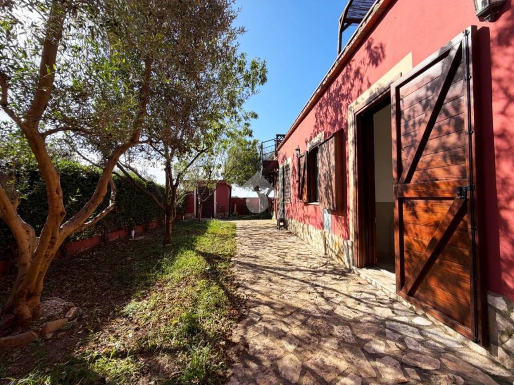 Villa a Montalto di castro in Strada Provinciale Pescia Romana - Foto 2