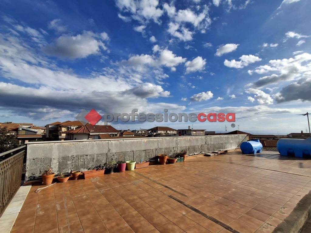 Appartamento a Camporotondo etneo in Via Giovanni Consoli, 11 - Foto 2