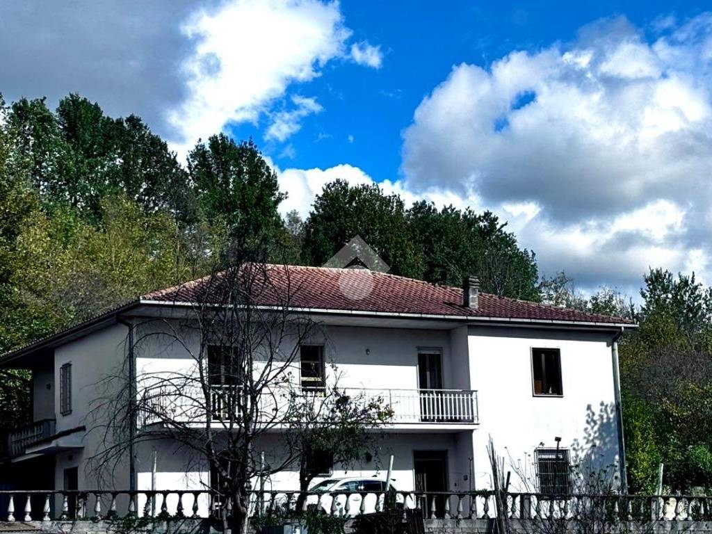 Casa indipendente a Veroli in Via Casamari, 106 - Foto 3