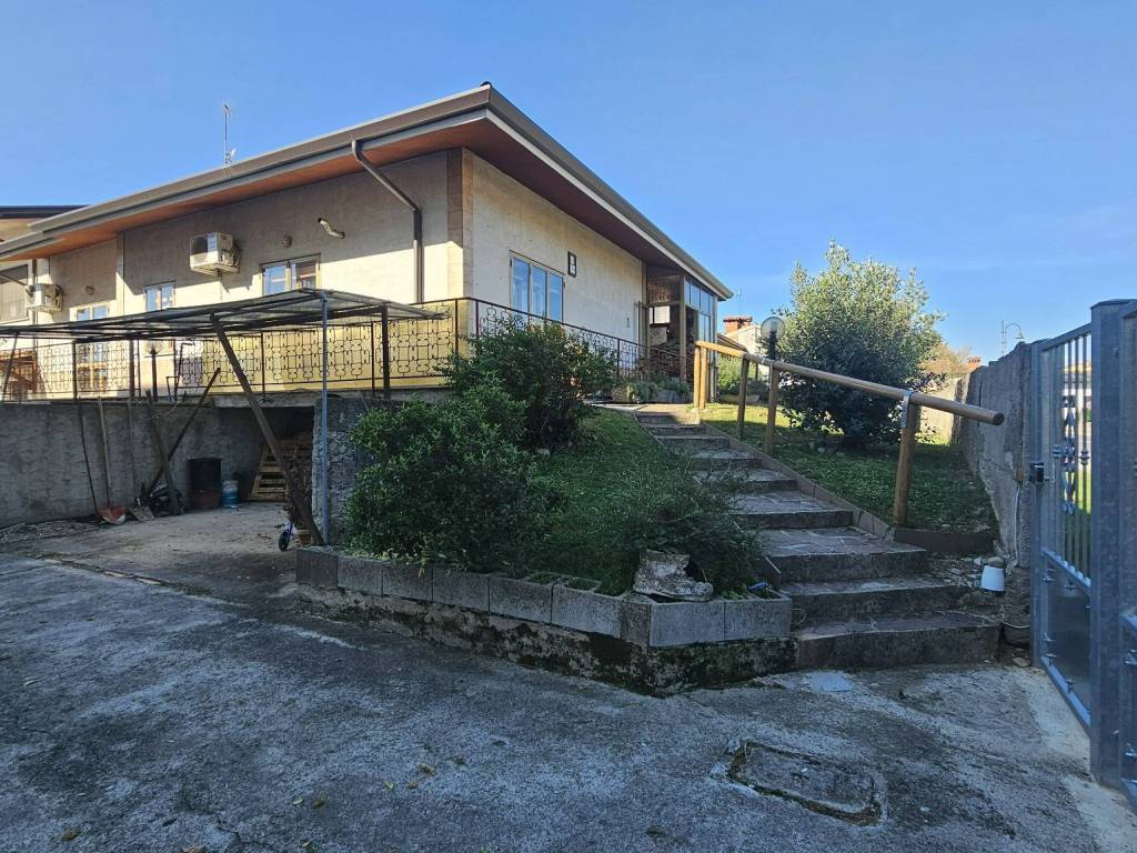 Villetta a schiera a Moraro in Via Gradisca, 1 - Foto 2