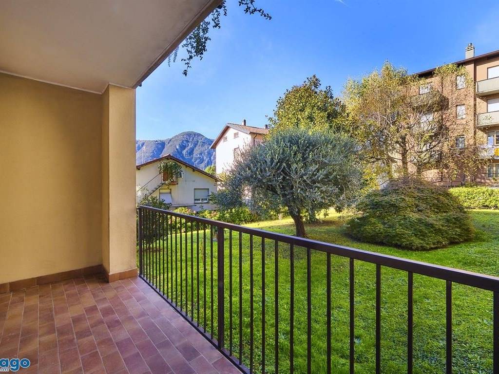 Appartamento a Mandello del lario in Via Francesco Petrarca - Foto 5