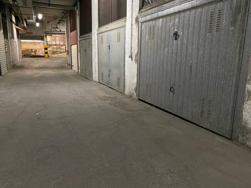 Box / garage a Avellino in Via Aurelio Covotti - Foto 2