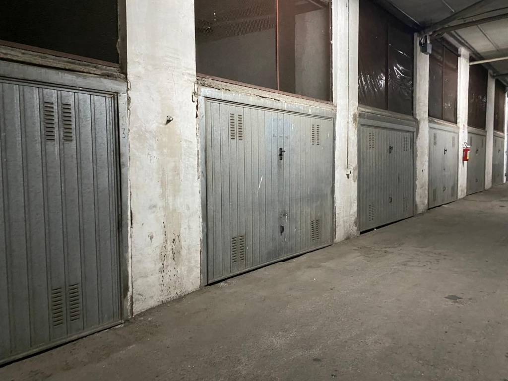 Box / garage a Avellino in Via Aurelio Covotti - Foto 3