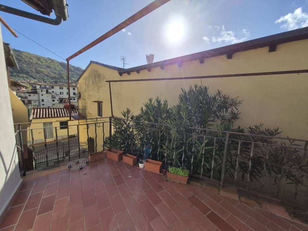 Casa indipendente a Pontassieve in via ghiberti, 15 - Foto 3