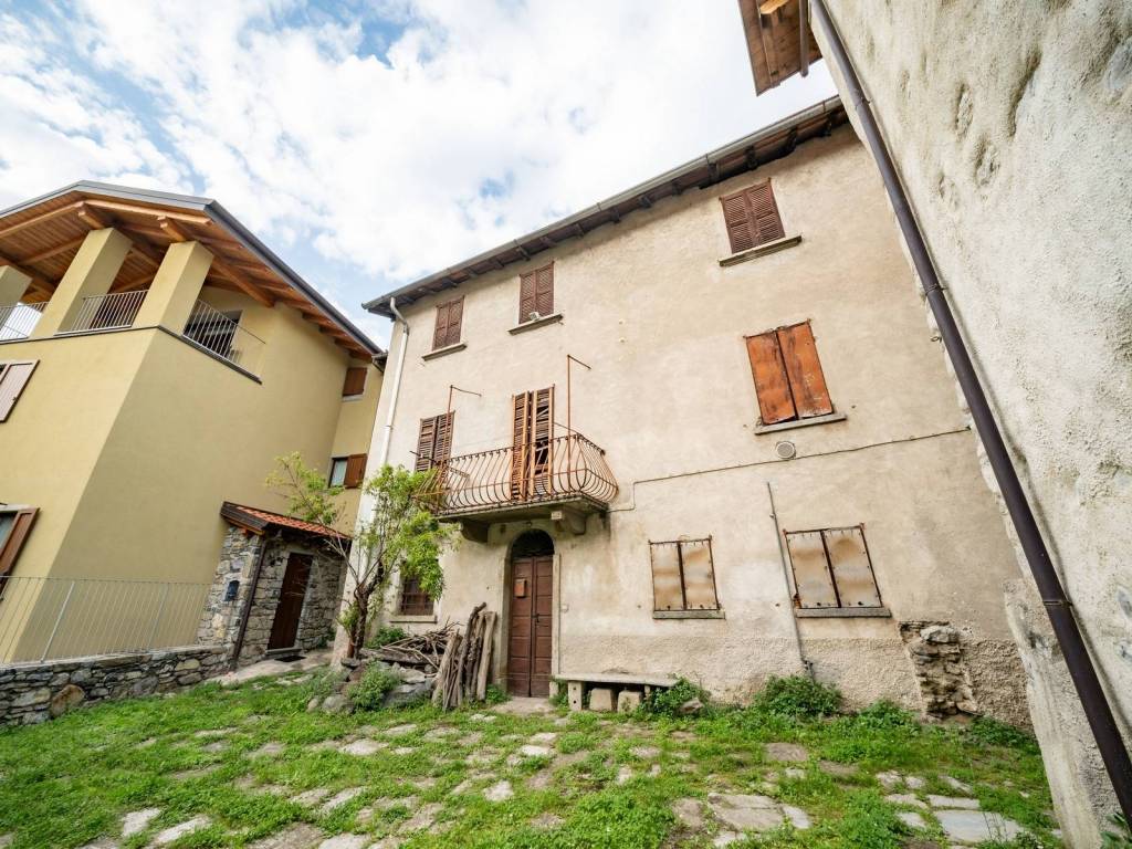 Casa indipendente a Mandello del lario in Strada per Molina 2 - Foto 4