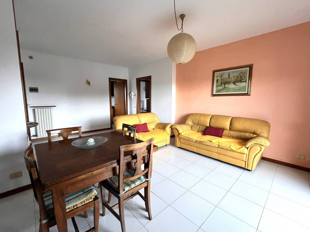 Appartamento a Seriate in Via Paderno - Foto 2