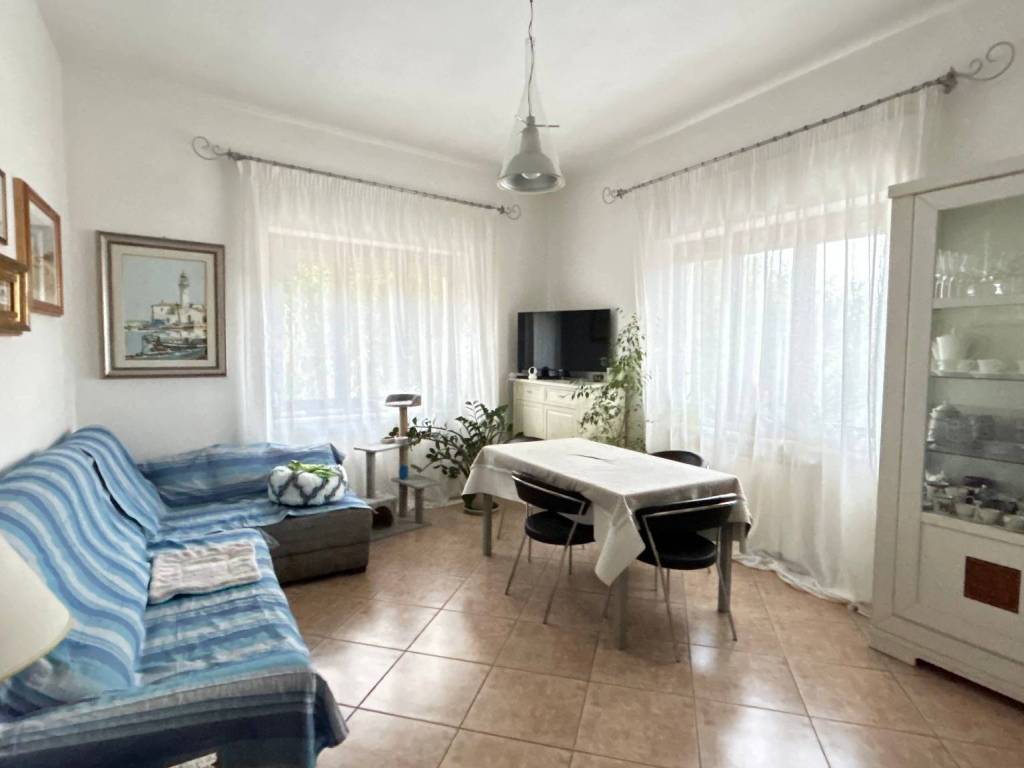 Appartamento a Orte in Via Lorenzo De Dominicis - Foto 2