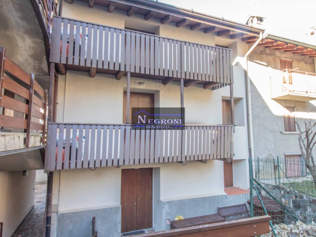 Appartamento a Valbondione in Via San Bernardino - Foto 2