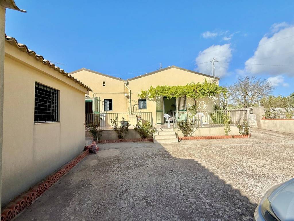 Villa a Ragusa in Contrada Puntarazzi - Foto 2