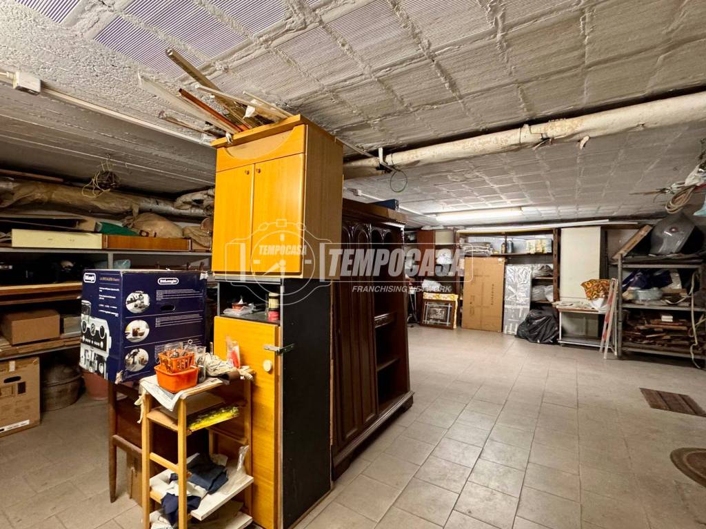 Box / garage a Bologna in Via Alessandro Stoppato - Foto 2