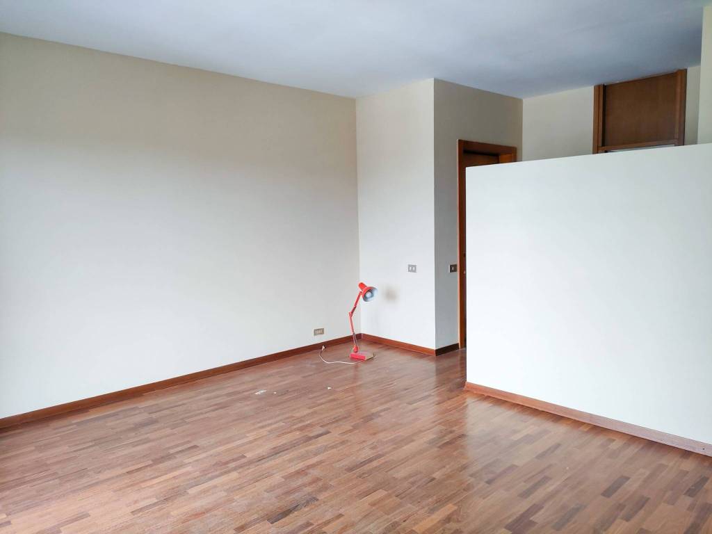 Appartamento a Lipomo in Via Montorfano, 445 - Foto 4