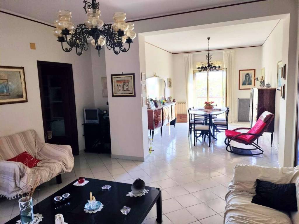 Appartamento a Viagrande in via Manganelli - Foto 3