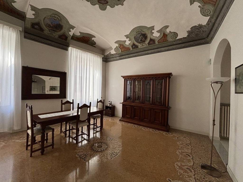 Appartamento a Piacenza in Piazza del Borgo - Foto 3
