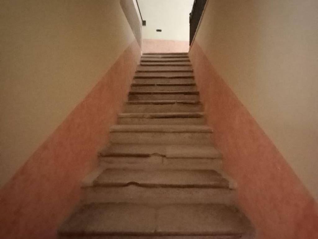 Casa indipendente a Castel del monte in Rione Orientale - Foto 5