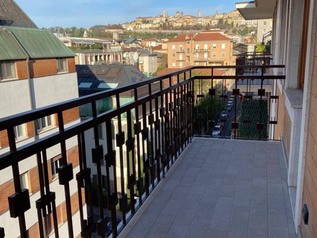 Appartamento a Bergamo in Via Antonio Stoppani, 15 - Foto 5