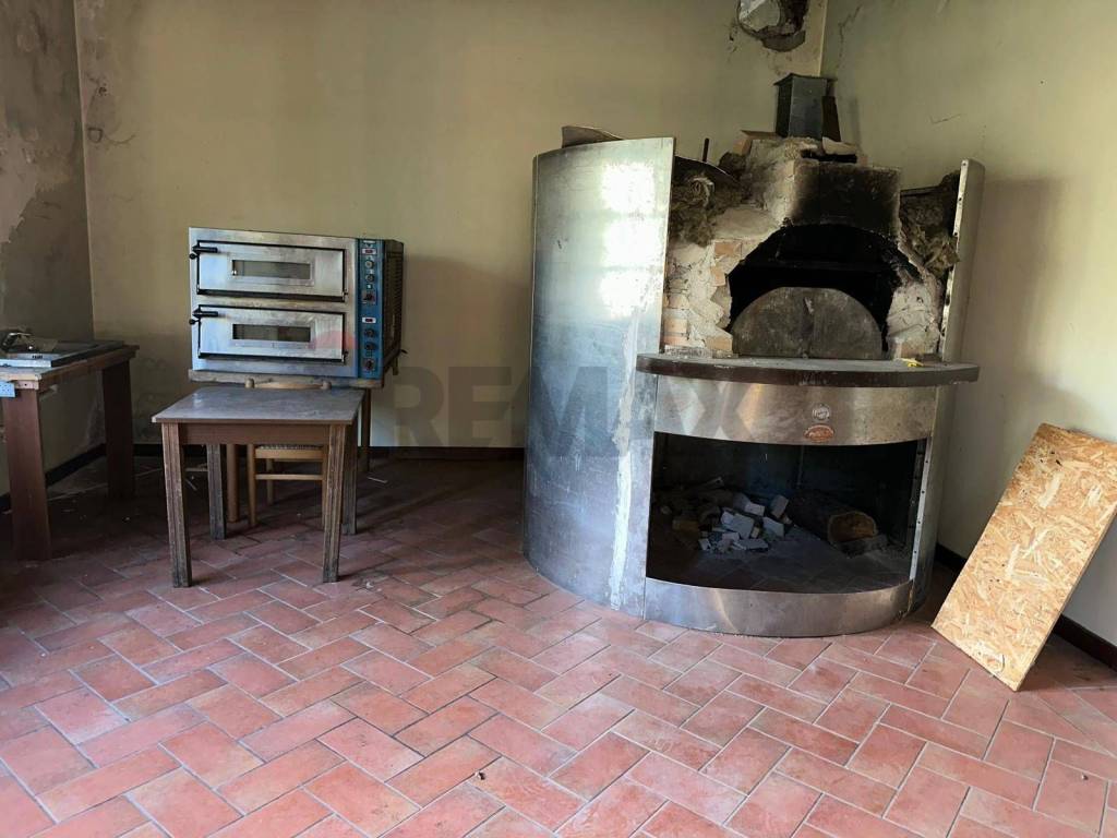Immobile a Lonate pozzolo in Via Alzaia del Naviglio Grande - Foto 4