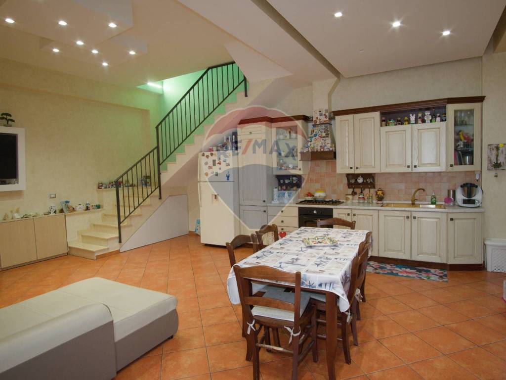 Appartamento a Acireale in via Torretta - Foto 5