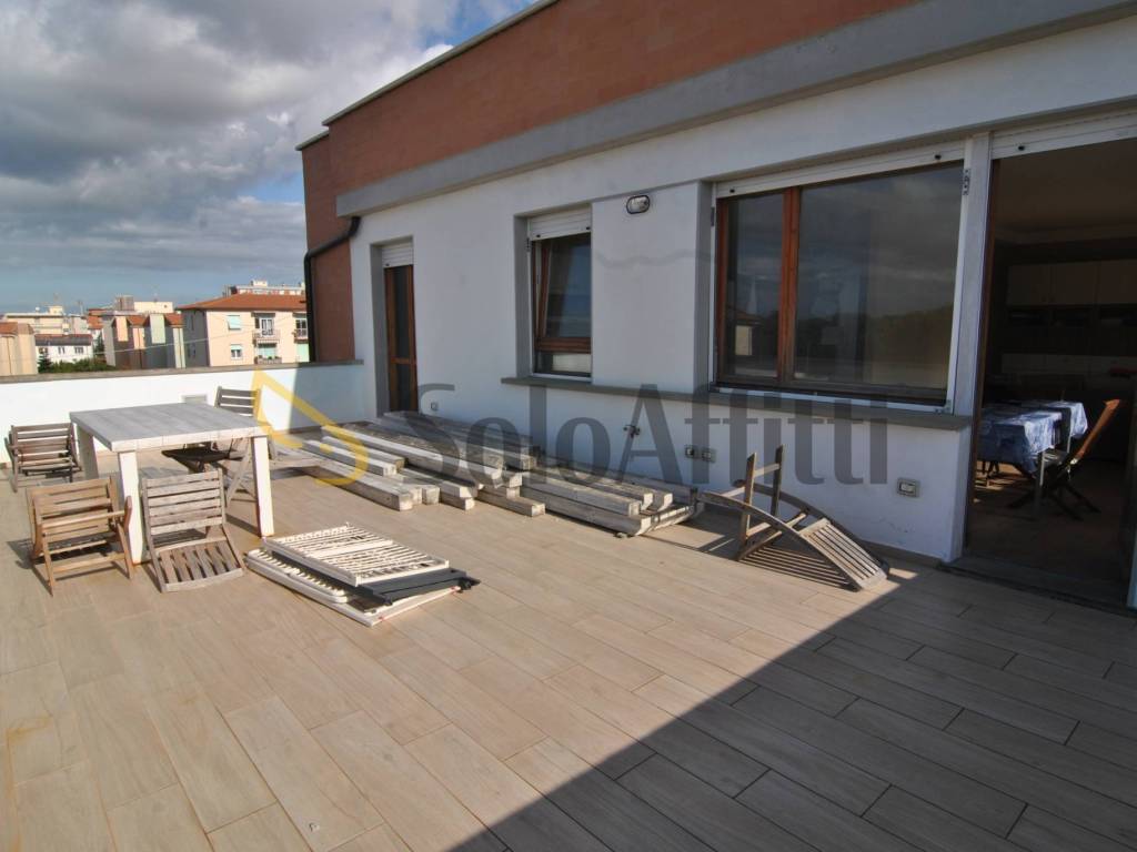 Appartamento a Livorno in Via dei Pensieri, 89 - Foto 2