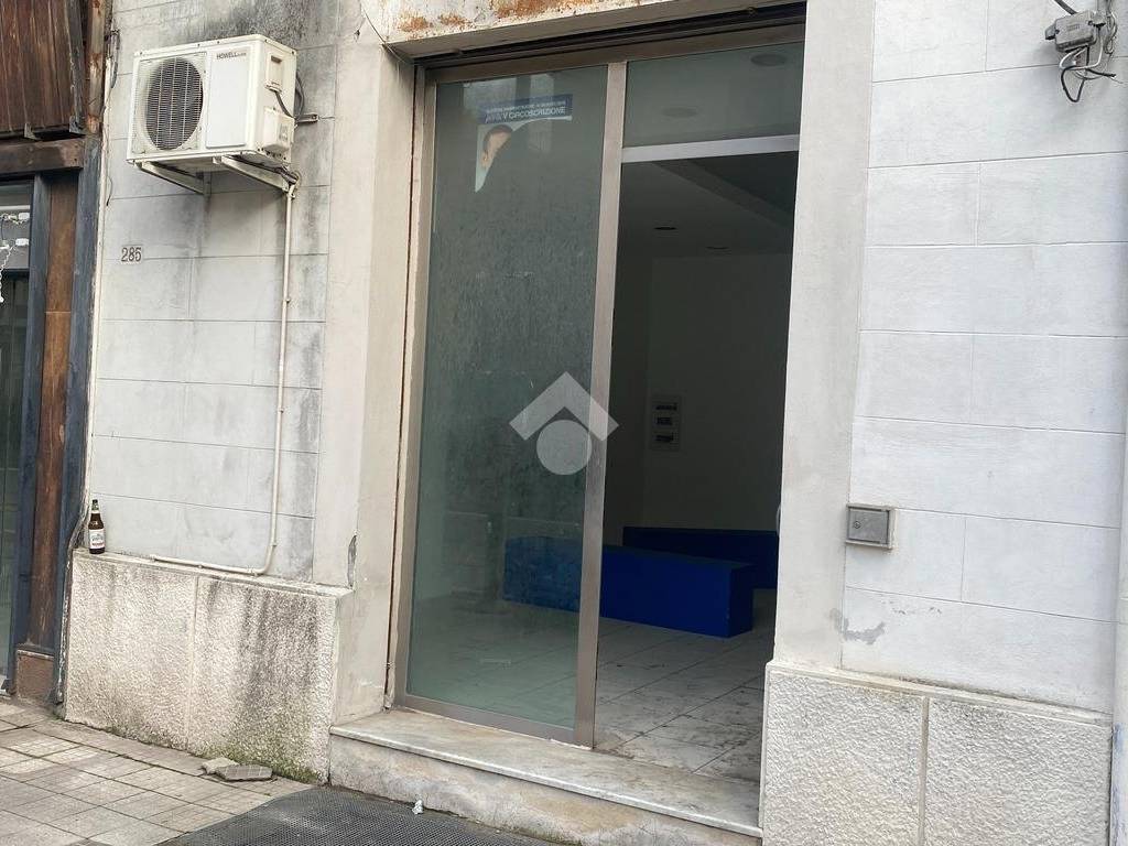 Immobile a Messina in Negozio Viale San Martino, 287 - Foto 2