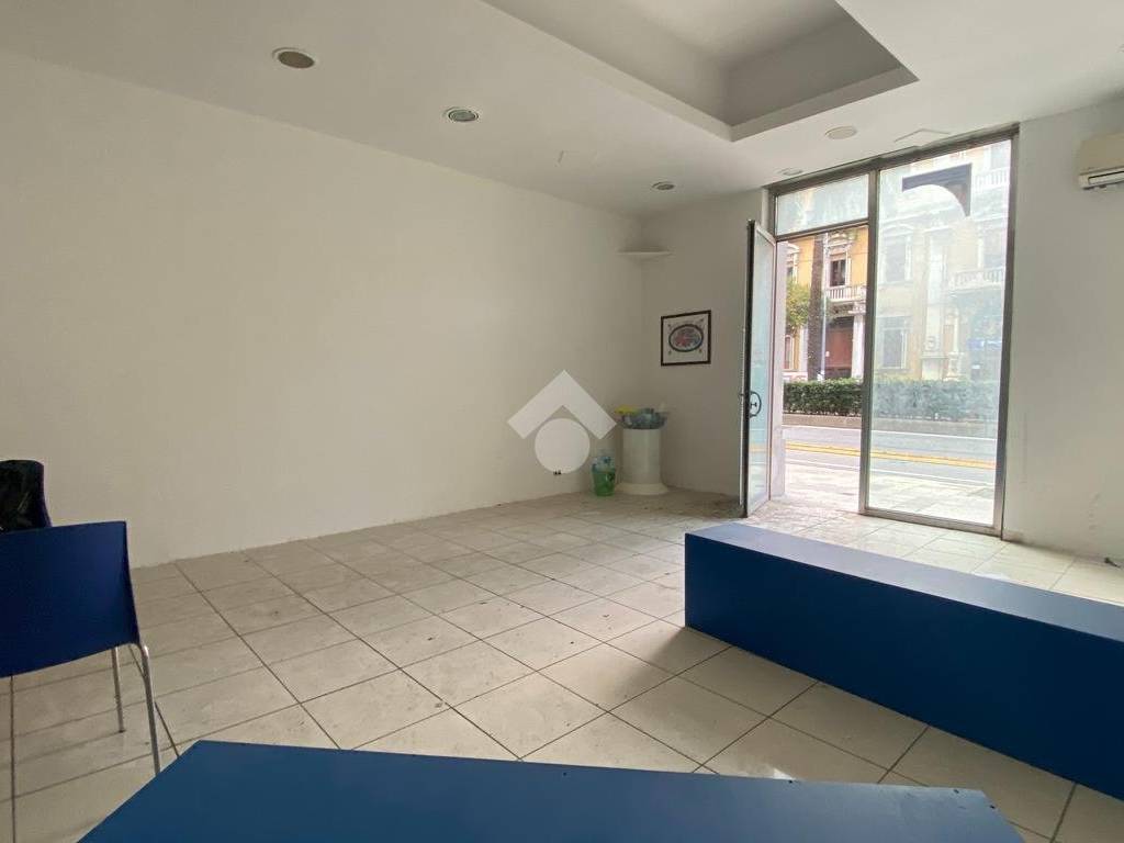 Immobile a Messina in Negozio Viale San Martino, 287 - Foto 4