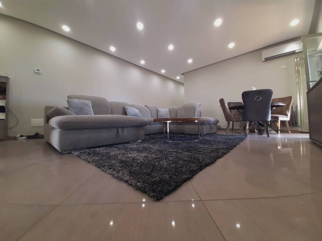 Appartamento a Giarre in Via Silvio Pellico, 60 - Foto 2