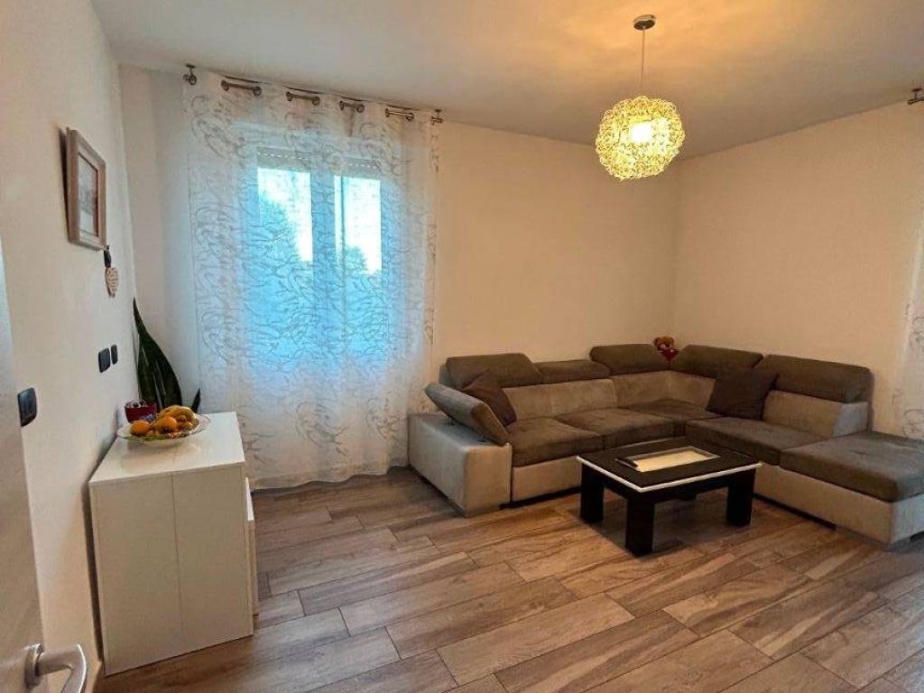 Appartamento a Cavezzo in Via Francesco Montanari - Foto 2