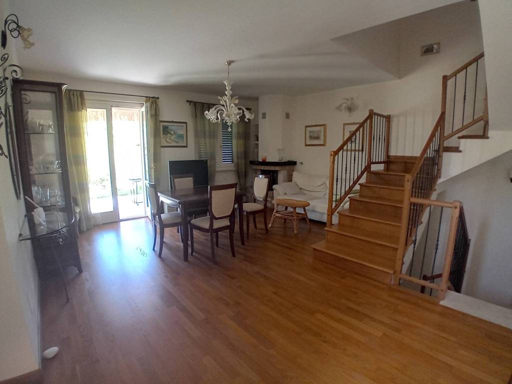 Villa a Sirolo in Via del Lavoro - Foto 2
