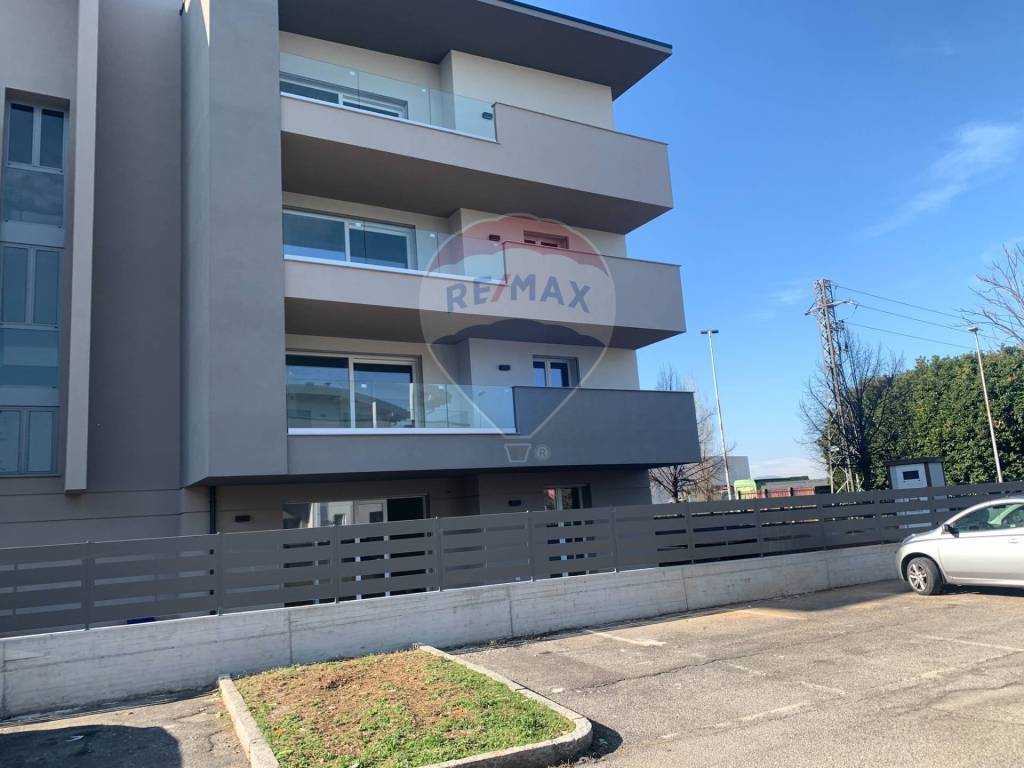 Appartamento a Stezzano in Pzza Libertà - Foto 5