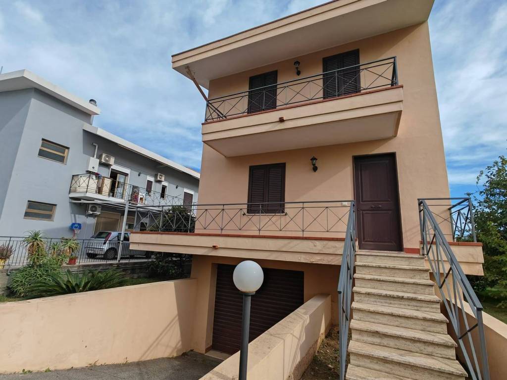 Villa a Milazzo in Via Giacomo Brodolini - Foto 2