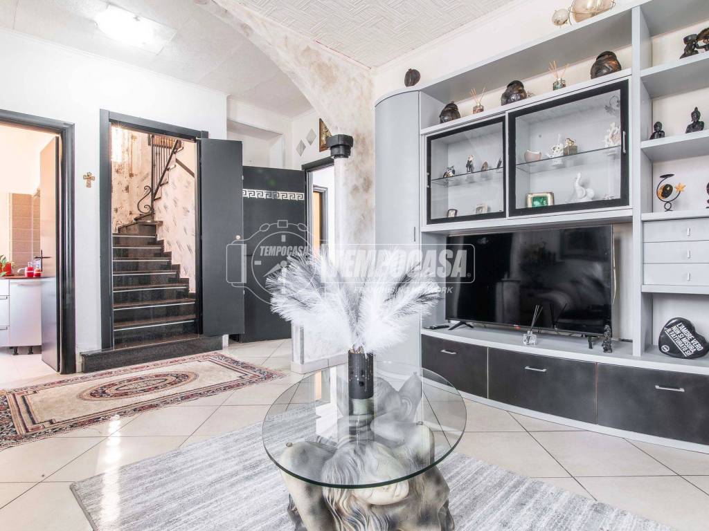 Villa a Marnate in Viale Kennedy 327 - Foto 4