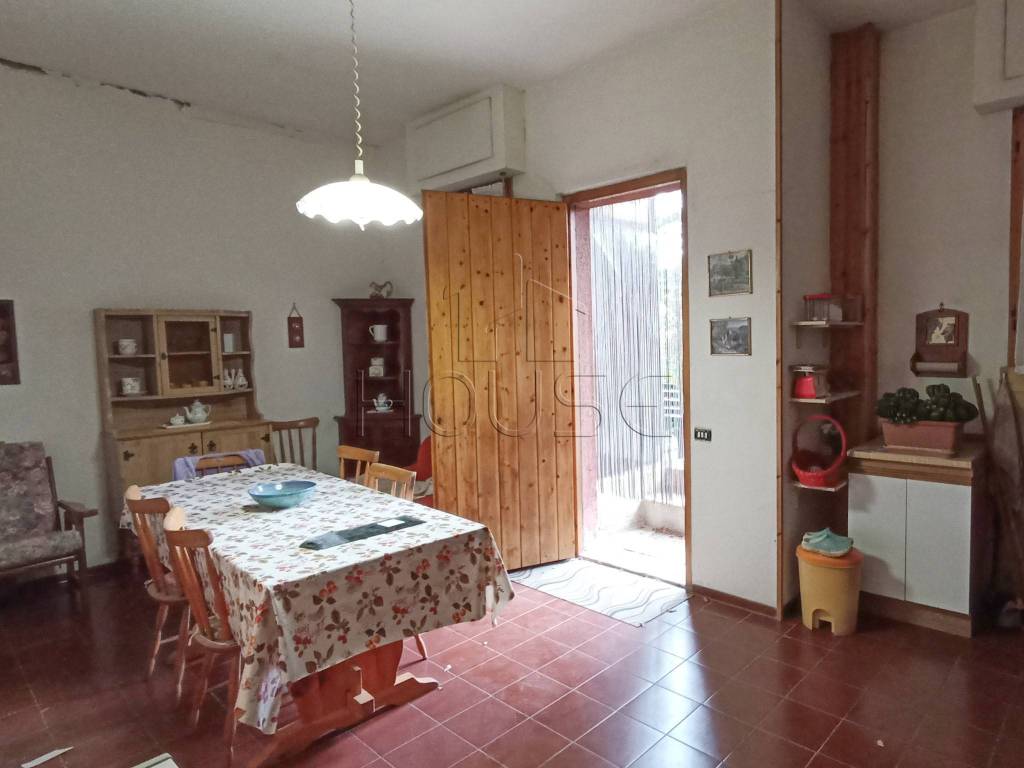 Appartamento a Città di castello in Via del Vaschi, Riosecco, Città di Castello, Perugia, Umbria, 06012, Italia - Foto 4